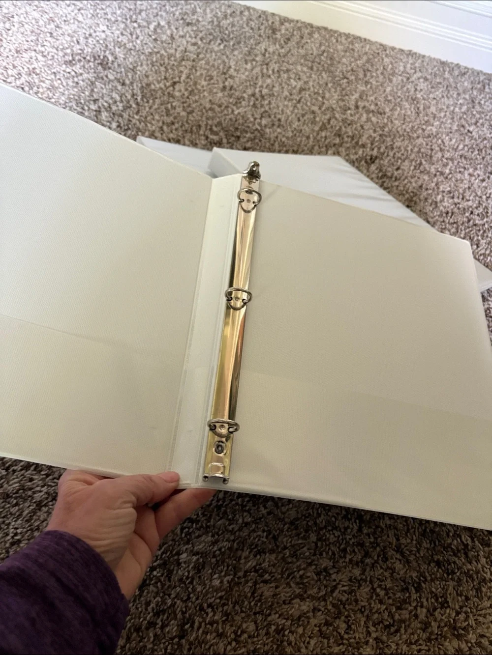Avery White View 1/2” Binders - 8